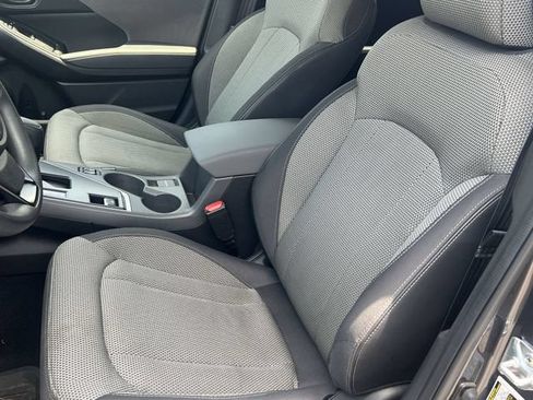 Certified 2024 Subaru Crosstrek 2.0i Premium AWD/4WD image 33
