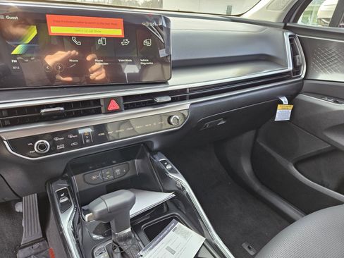 New 2026 Kia Sorento S image 13