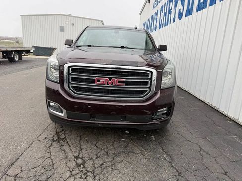 Used 2017 GMC Yukon SLE w/ SLE Value Package image 3