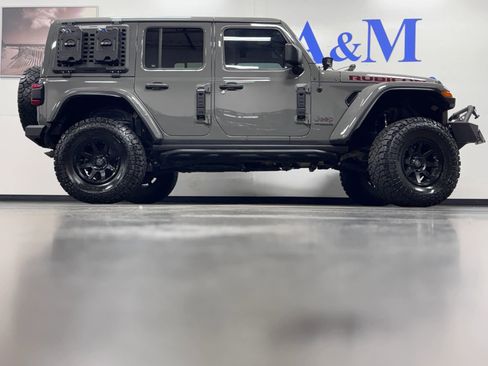 Used 2021 Jeep Wrangler Unlimited Rubicon AWD/4WD image 3