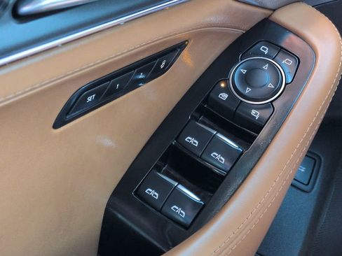Used 2024 Cadillac CT5 V w/ Platinum Package RWD image 21
