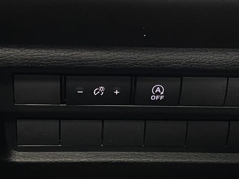 New 2026 Mitsubishi Outlander LE AWD/4WD image 13