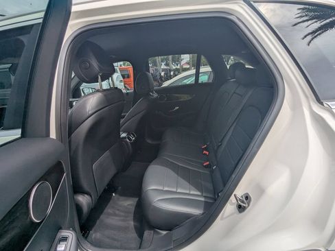 Used 2022 Mercedes-Benz GLC 300 4MATIC w/ Driver Assistance Package image 52