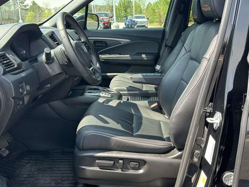 Certified 2023 Honda Passport TrailSport image 4