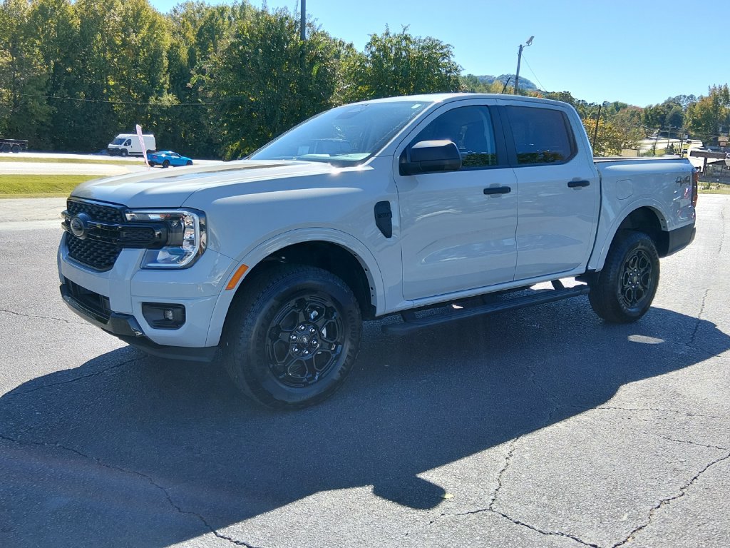 Used 2026 Ford Ranger XLT w/ Black Appearance Package AWD/4WD image 8