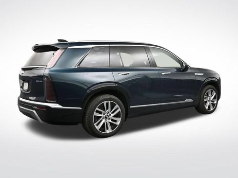 Used 2026 Cadillac Vistiq Luxury AWD/4WD image 5