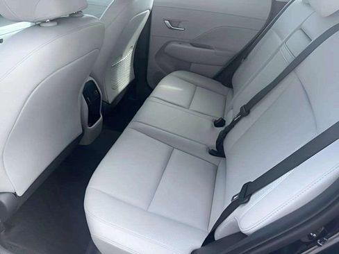Used 2024 Hyundai Kona Limited image 9