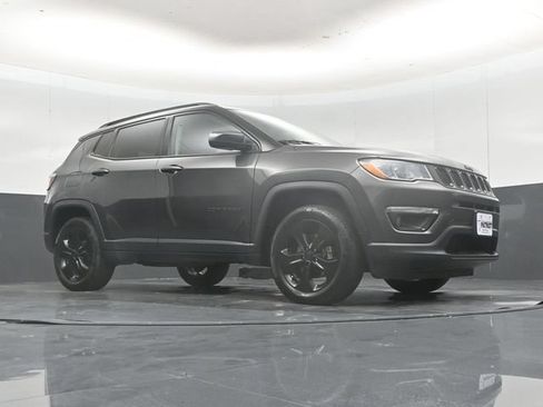 Used 2020 Jeep Compass Latitude AWD/4WD image 46