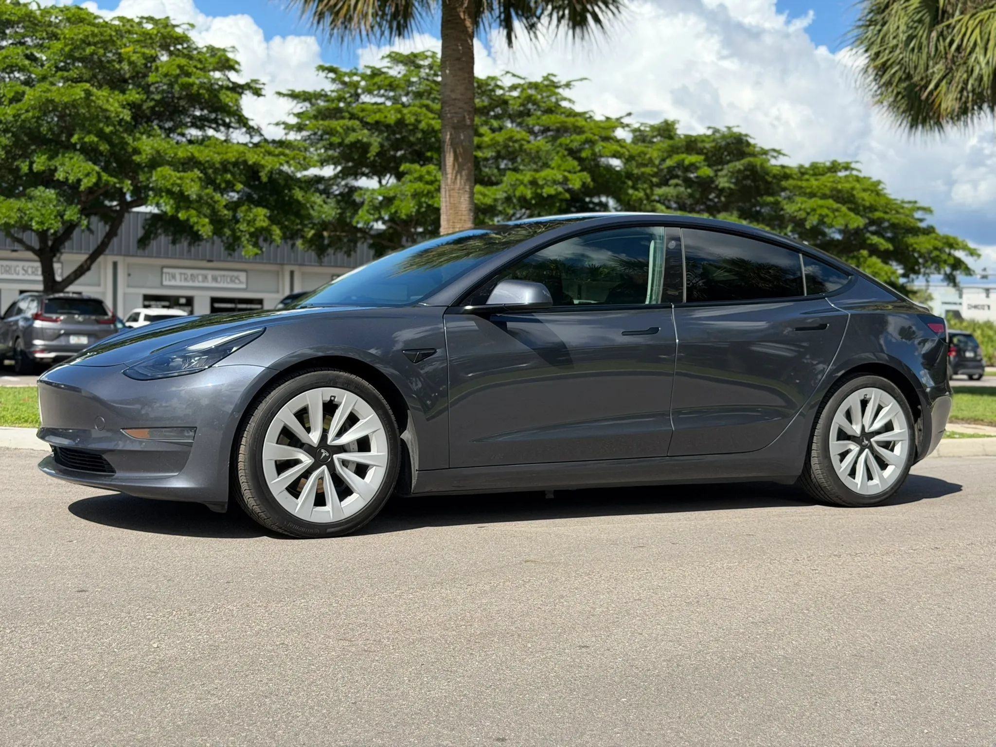 Used 2021 Tesla Model 3 Long Range AWD/4WD image 4