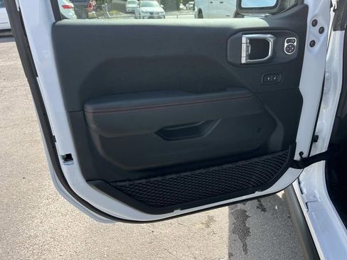 New 2026 Jeep Gladiator Rubicon AWD/4WD image 19