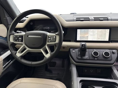 Used 2023 Land Rover Defender 110 SE AWD/4WD image 54