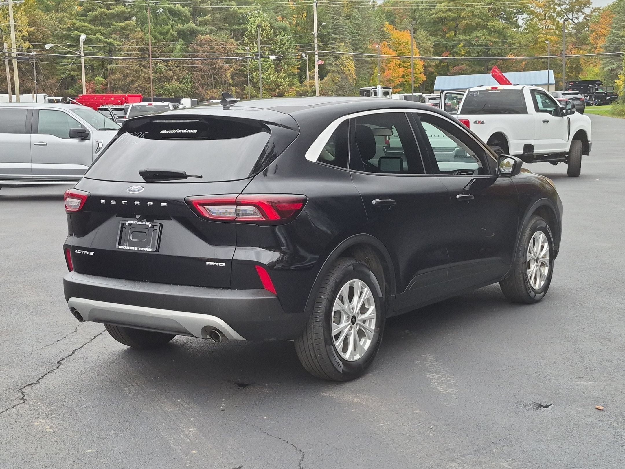 Used 2024 Ford Escape Active AWD/4WD image 3