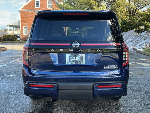 Certified 2025 Nissan Armada Platinum Reserve image 6