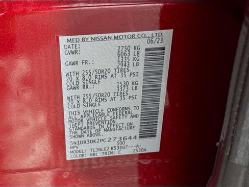 Used 2023 Nissan Pathfinder Platinum image 34