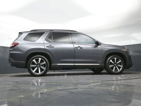 Used 2024 Honda Pilot Touring image 39