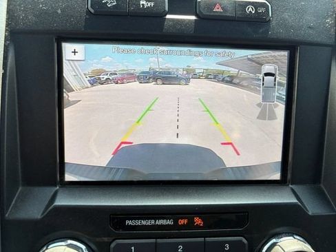 Used 2018 Ford F150 XLT w/ Equipment Group 302A Luxury AWD/4WD image 9