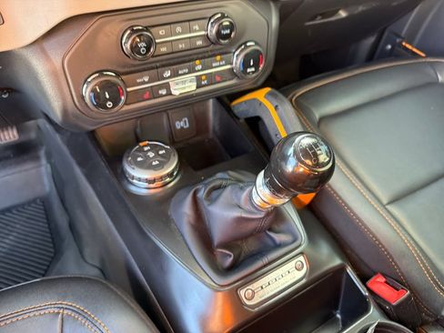 Used 2022 Ford Bronco Badlands w/ Sasquatch Package AWD/4WD image 31