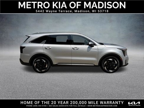 Used 2025 Kia Sorento SX Prestige AWD/4WD image 7