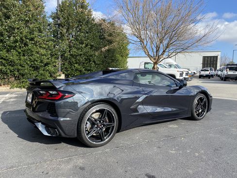 Used 2024 Chevrolet Corvette Stingray Convertible w/ Z51 Performance Package image 9