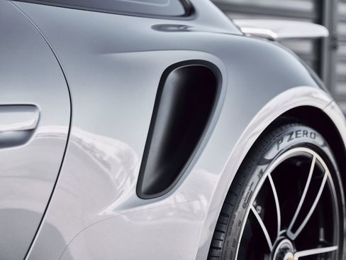 Used 2021 Porsche 911 Turbo S image 10