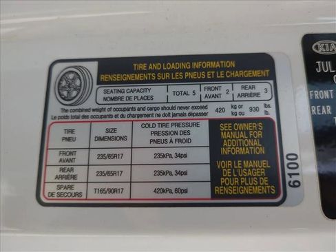 Used 2017 Kia Sorento LX w/ LX Convenience Package image 24