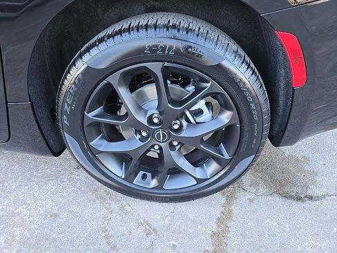 New 2026 Chrysler Pacifica Select w/ S Appearance Package image 21