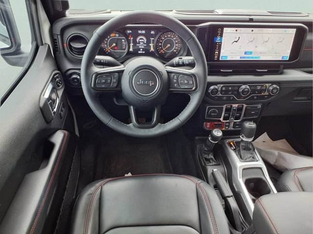 Used 2025 Jeep Wrangler Unlimited Rubicon AWD/4WD image 14