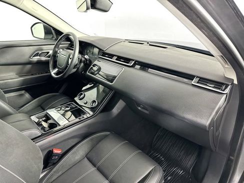 Used 2019 Land Rover Range Rover Velar S image 29