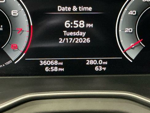 Used 2025 Audi Q5 2.0T Premium image 12