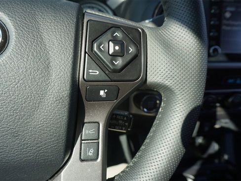 Used 2023 Toyota Tacoma SR5 w/ Technology Package image 9