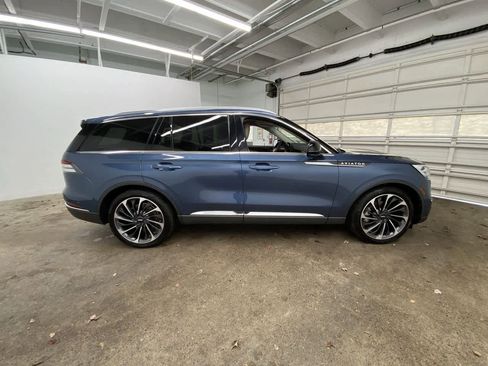Used 2020 Lincoln Aviator Reserve w/ Equipment Group 202A image 7