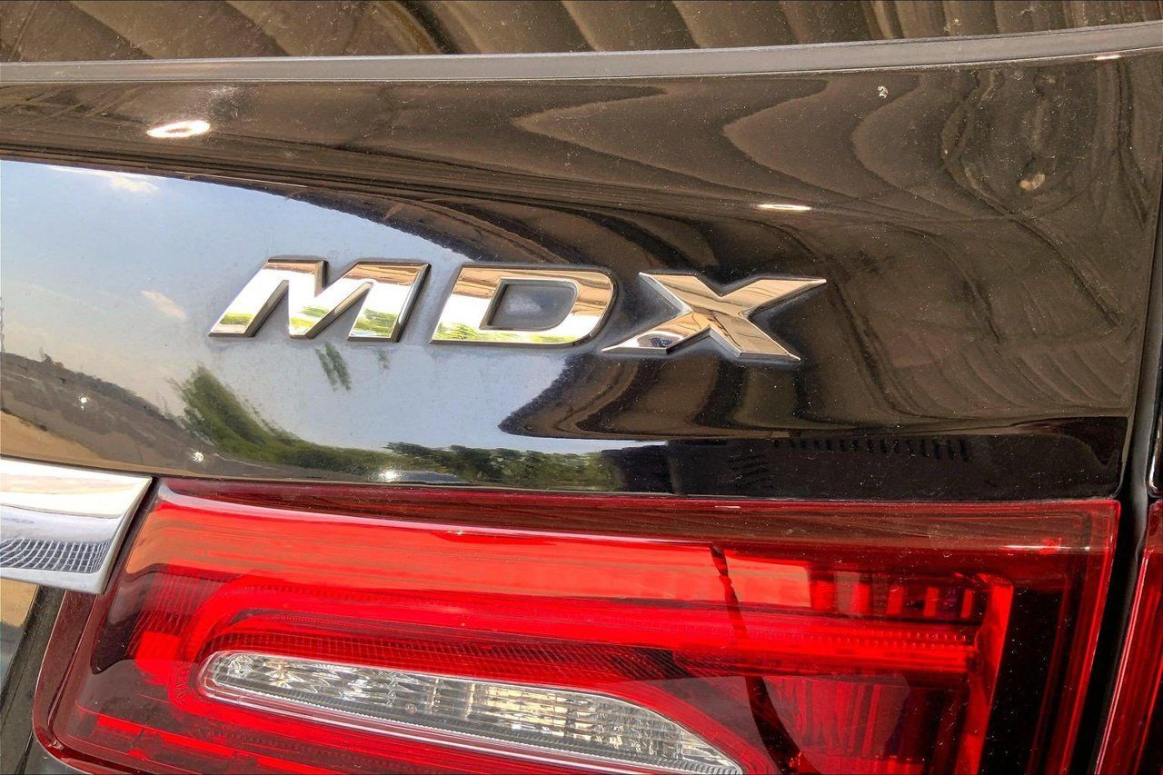 Used 2016 Acura MDX w/ Advance & Entertainment Pkg FWD image 8