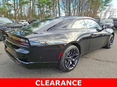 Used 2024 Dodge Charger R/T w/ Plus Group image 6