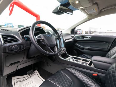 Used 2024 Ford Edge Titanium AWD/4WD image 4