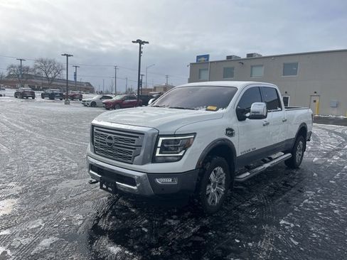 Used 2024 Nissan Titan Platinum Reserve w/ Moonroof Package image 1