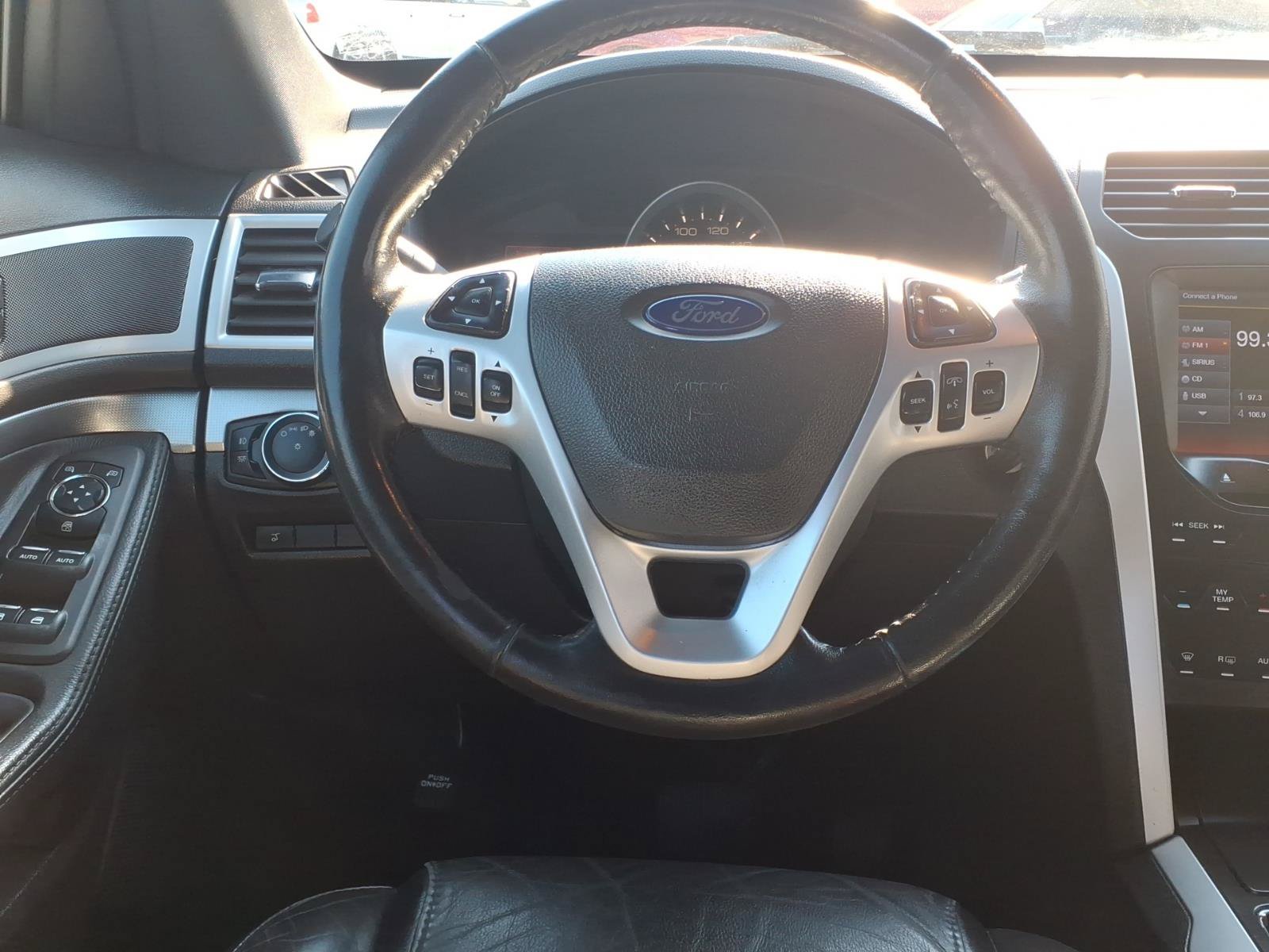 Used 2013 Ford Explorer XLT FWD image 5