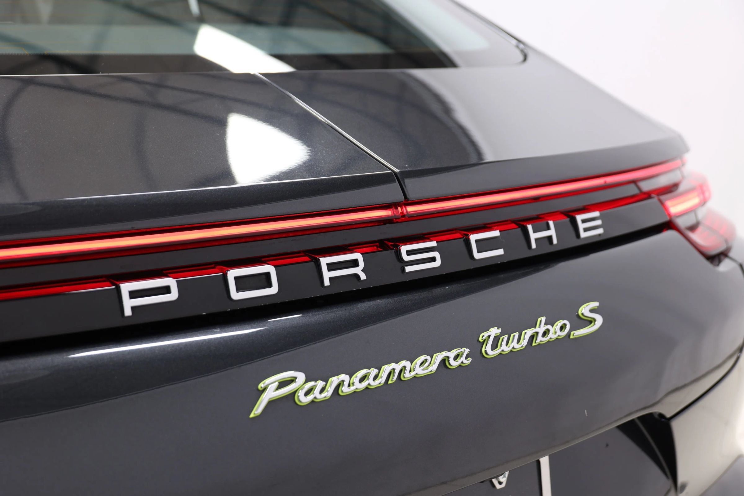 Used 2018 Porsche Panamera Turbo S Executive w/ Assistance Package AWD/4WD image 84