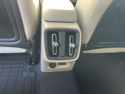 Certified 2023 Volvo XC40 B5 Plus w/ Protection Package Premier AWD/4WD image 14