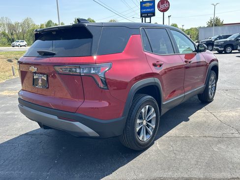 New 2026 Chevrolet Equinox LT w/ Safety and Technology Package FWD image 9