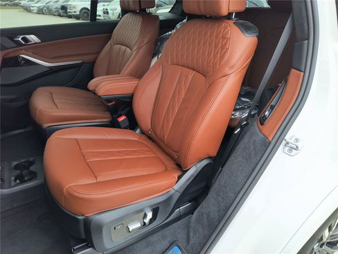 New 2026 BMW X7 xDrive40i AWD/4WD image 15