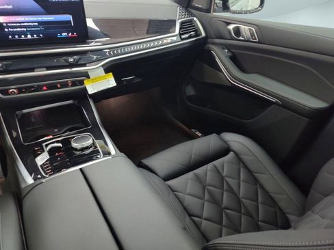 Used 2026 BMW X5 xDrive40i w/ M Sport Package image 27