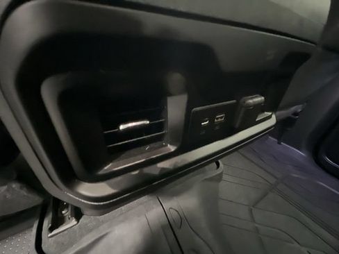 Used 2019 Chevrolet Silverado 1500 LT Trail Boss AWD/4WD image 21