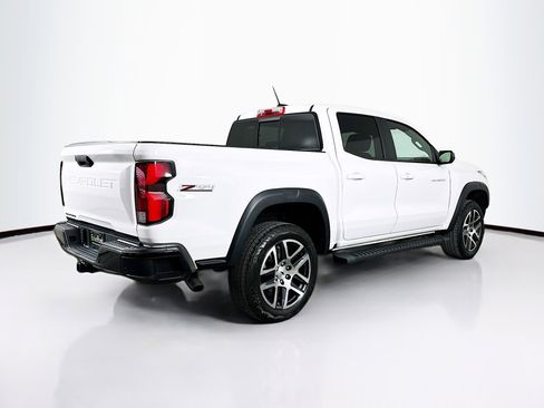 Used 2023 Chevrolet Colorado Z71 w/ Z71 Convenience Package 2 image 9