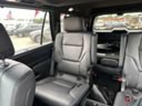 Used 2023 Toyota Sequoia Platinum AWD/4WD image 12