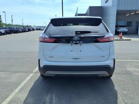 Used 2023 Ford Edge SEL AWD/4WD image 6