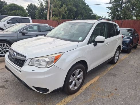 Used 2015 Subaru Forester 2.5i Premium AWD/4WD image 3