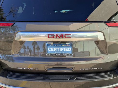 Certified 2021 GMC Yukon XL Denali image 13