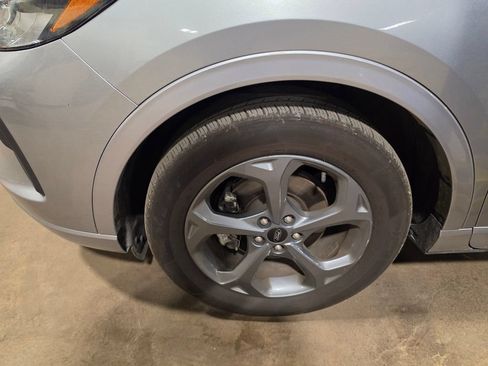 Used 2024 Ford Escape ST-Line FWD image 3