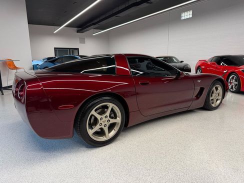 Used 2003 Chevrolet Corvette Coupe w/ Preferred Equipment Group RWD image 15