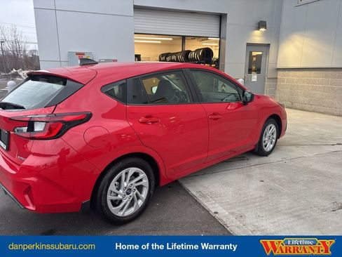 Certified 2025 Subaru Impreza 2.0i image 4